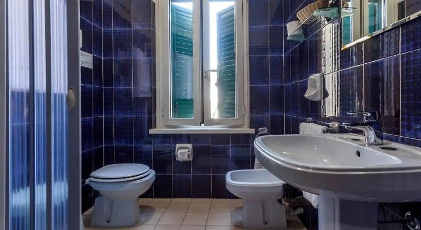 Hotel La Quercia BATHROOM