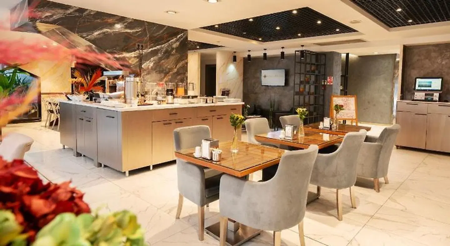 Orya Hotel BAR
