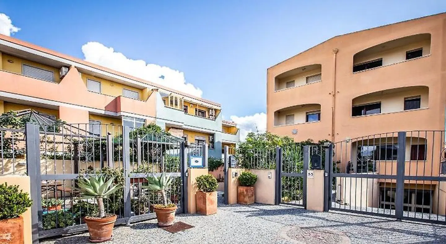 Sun&Sardinia Bed and Breakfast EXTERIOR