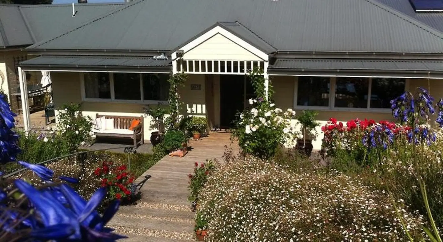 Llarrinda Bed & Breakfast GARDEN