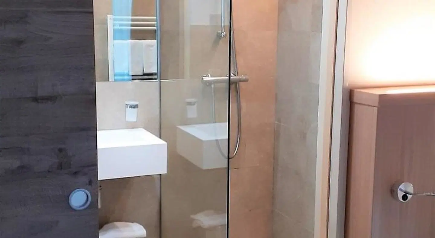 Livì Hotel BATHROOM