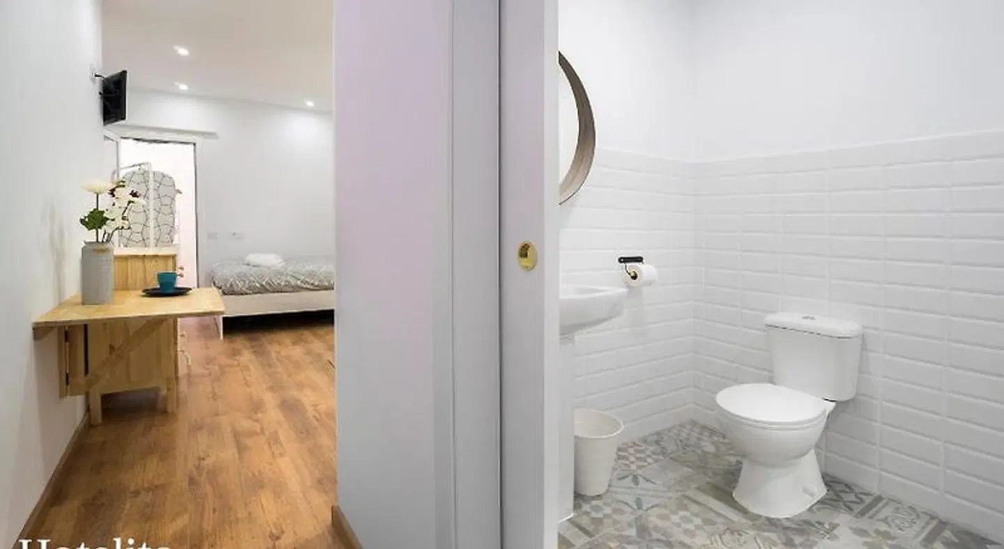 Hotelito Boutique Mercat BATHROOM