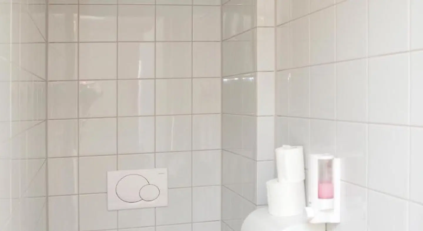 Hotel De Prince BATHROOM