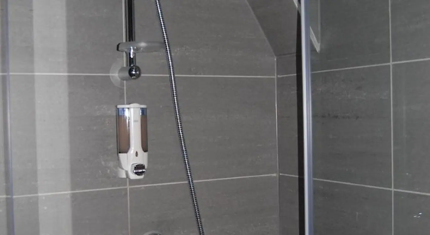 Hotel De Prince BATHROOM