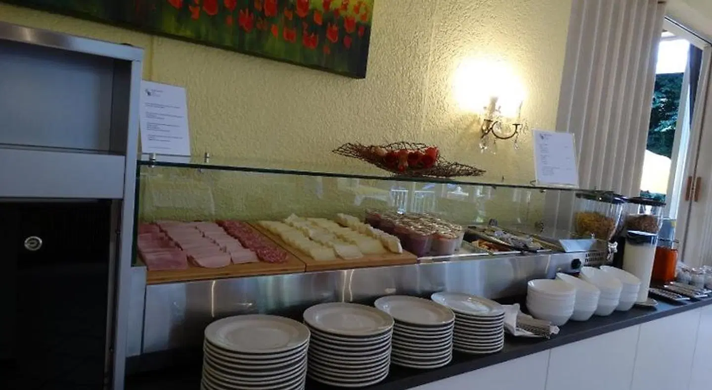 Excelsior RESTAURANT