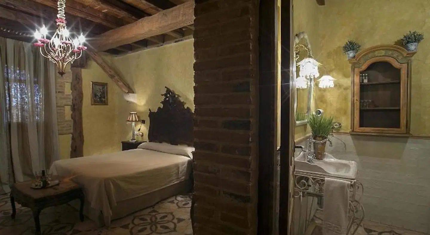 Posada del Duraton BATHROOM