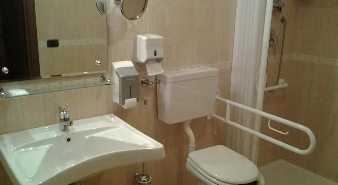 History BATHROOM