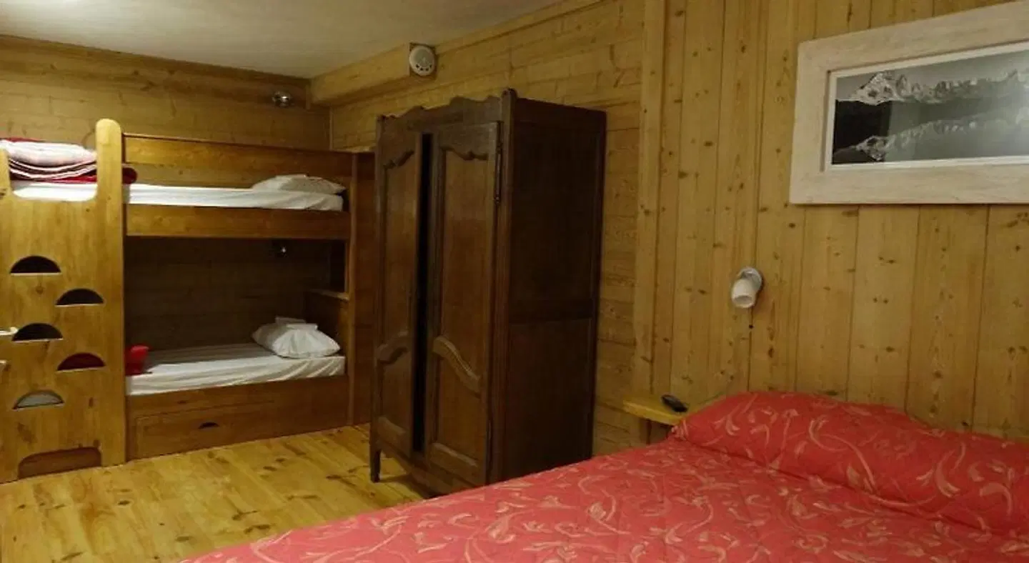 La Fontaine BATHROOM