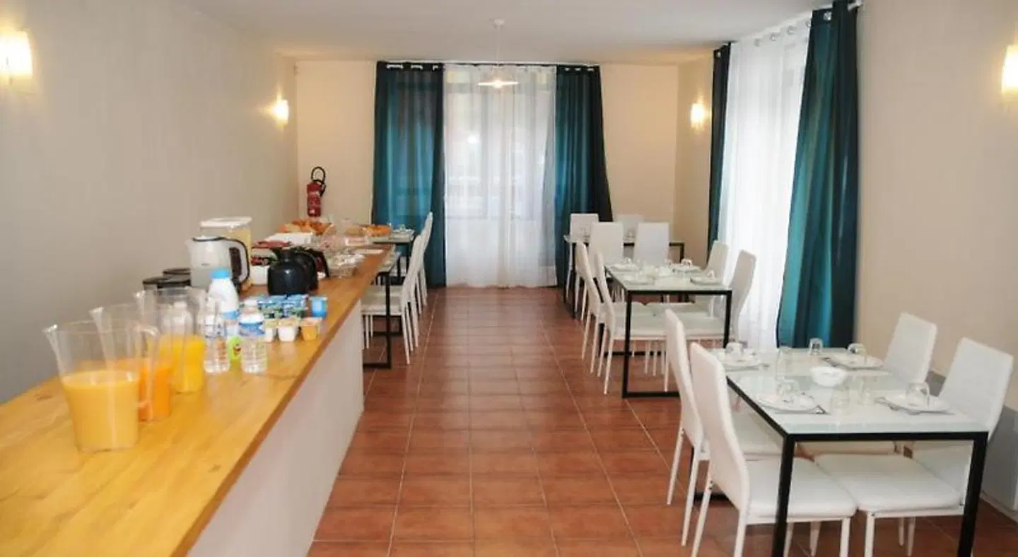 Kyriad Direct Morez RESTAURANT