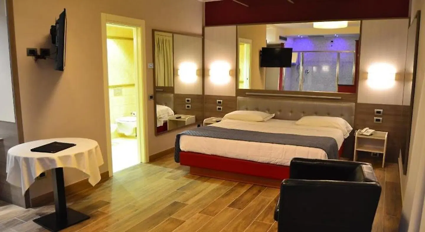 Hotel Motel 2 ROOM_EXAMPLE