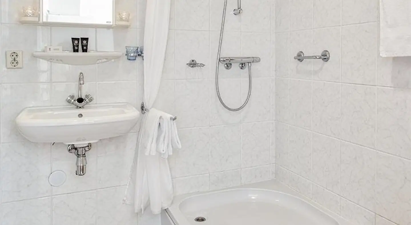 De Zevende Heerlijkheid BATHROOM