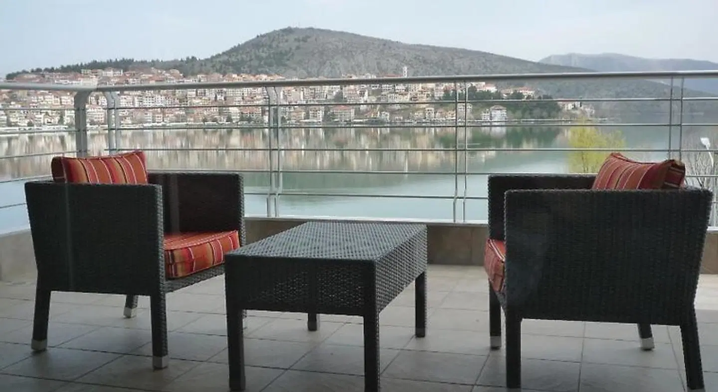 Paralimnio Suites EXTERIOR