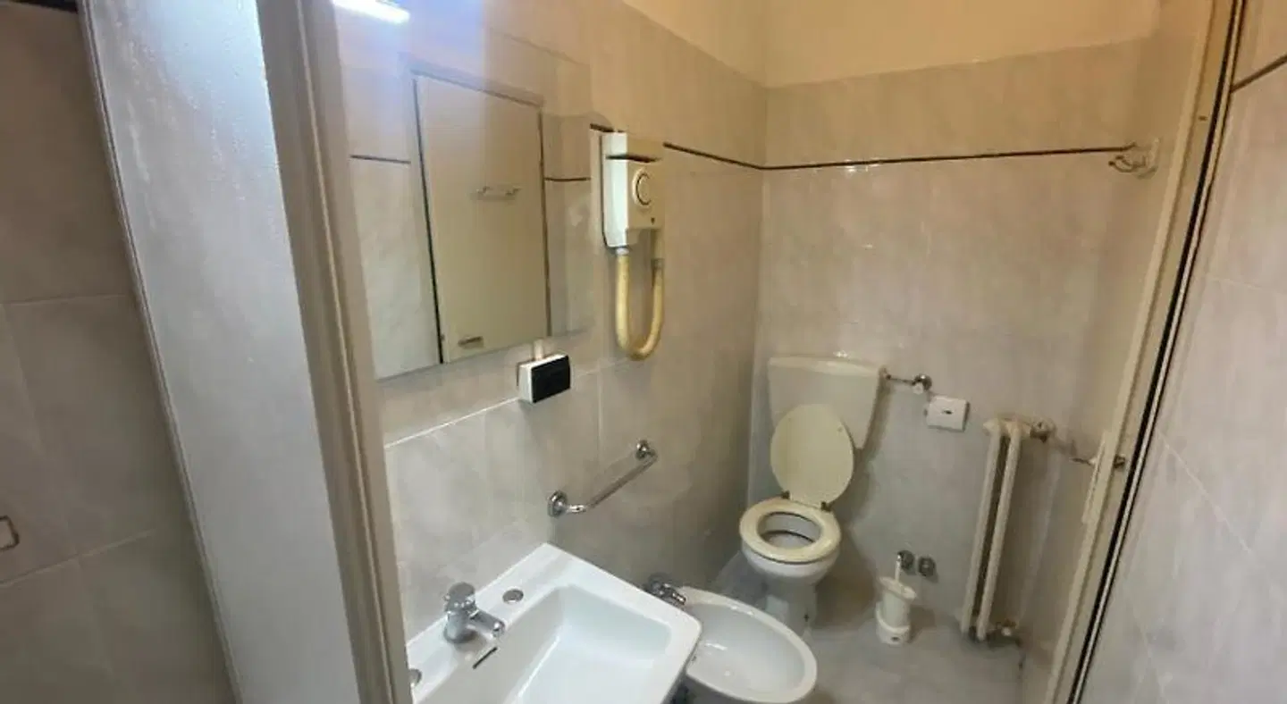 Hotel Lido BATHROOM