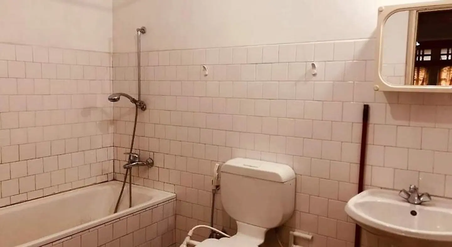 Mount Mary Inn BATHROOM