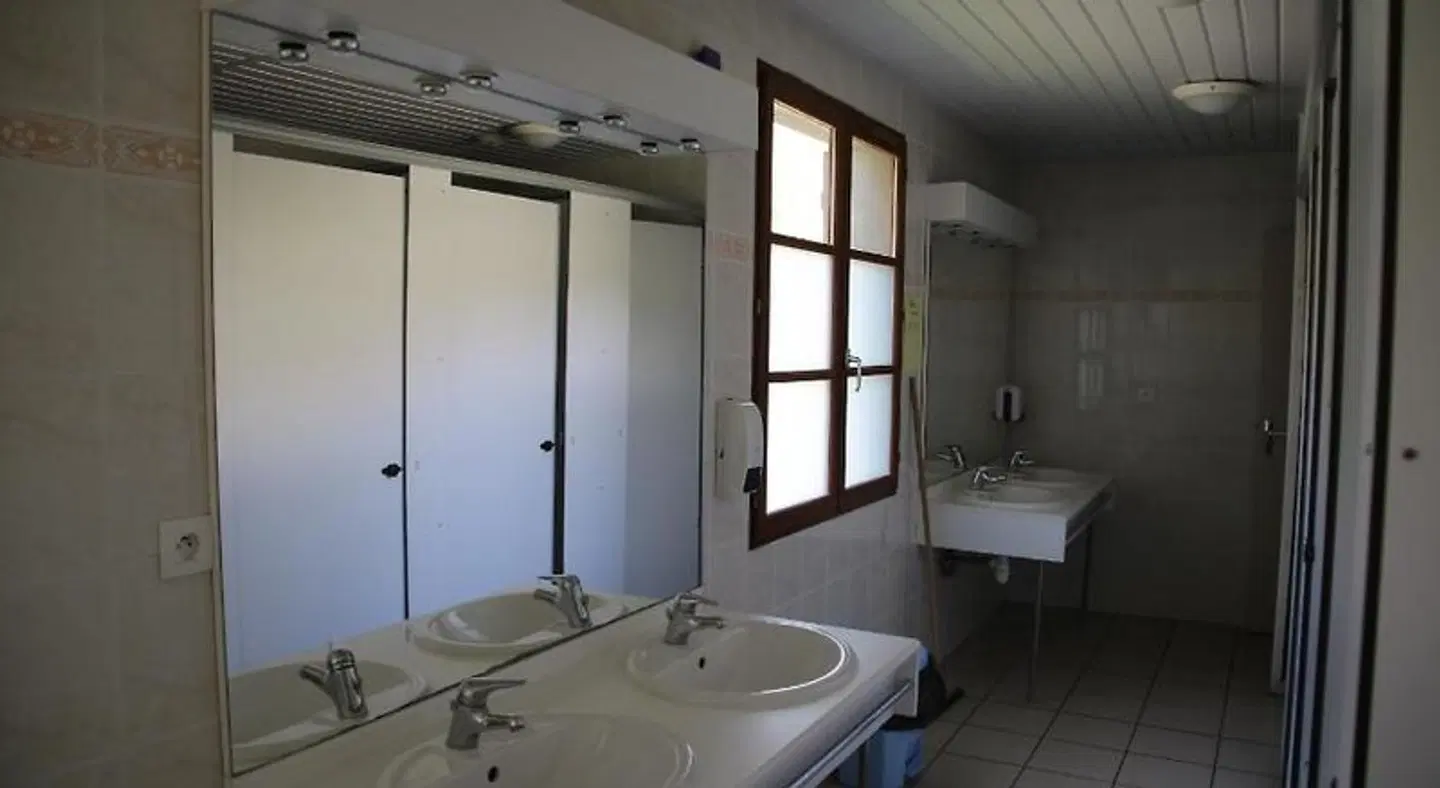Ascou la Forge BATHROOM