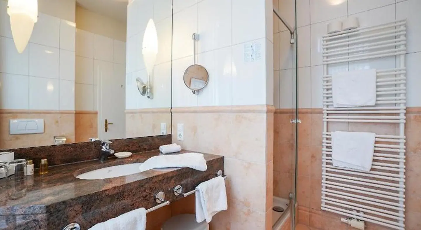 Ostfriesenhof BATHROOM