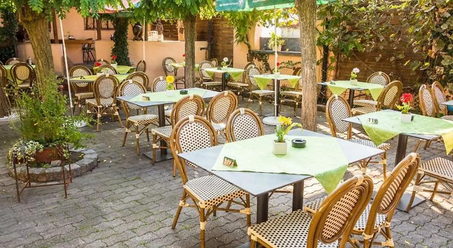 Neuenburger Hof RESTAURANT