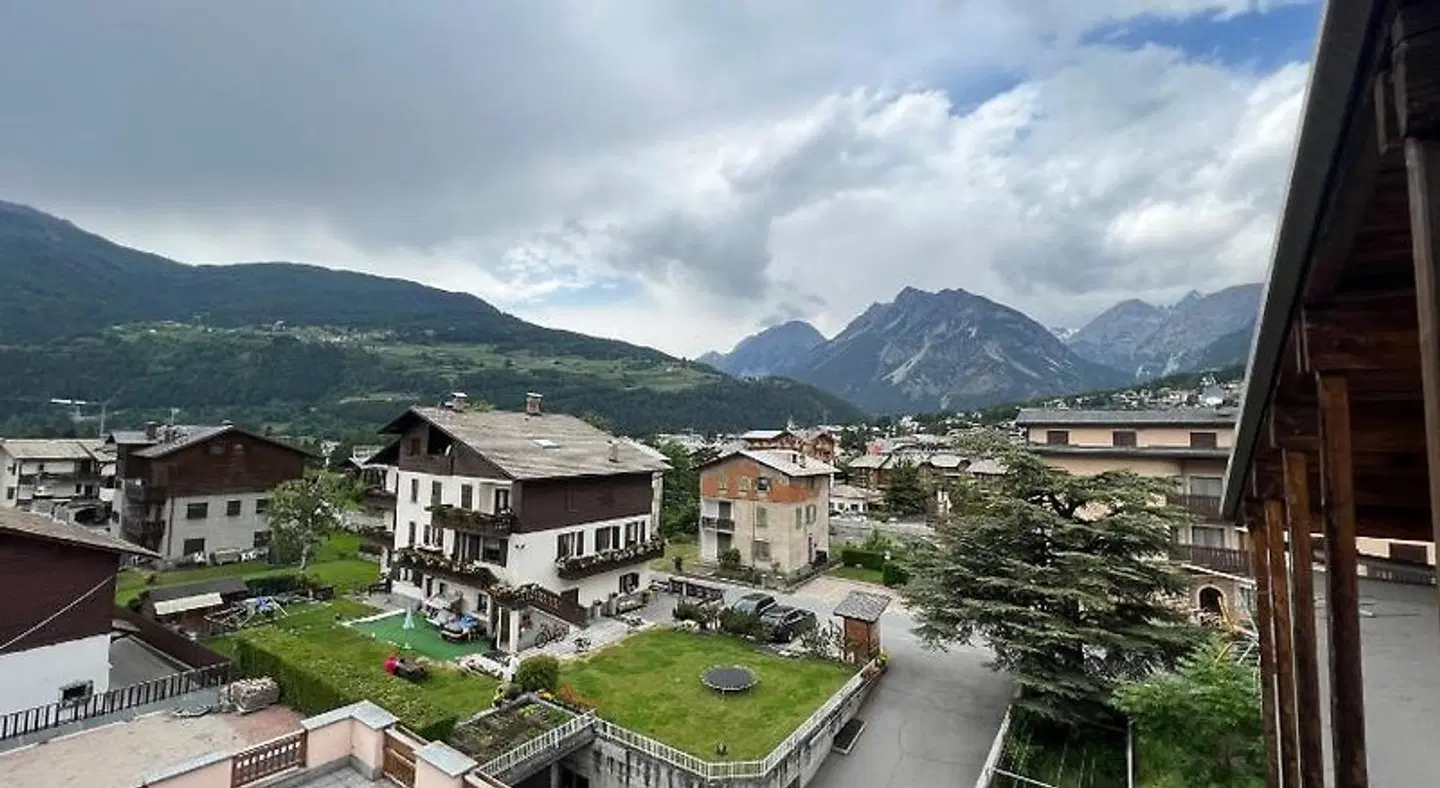 Ambassador Chalet EXTERIOR