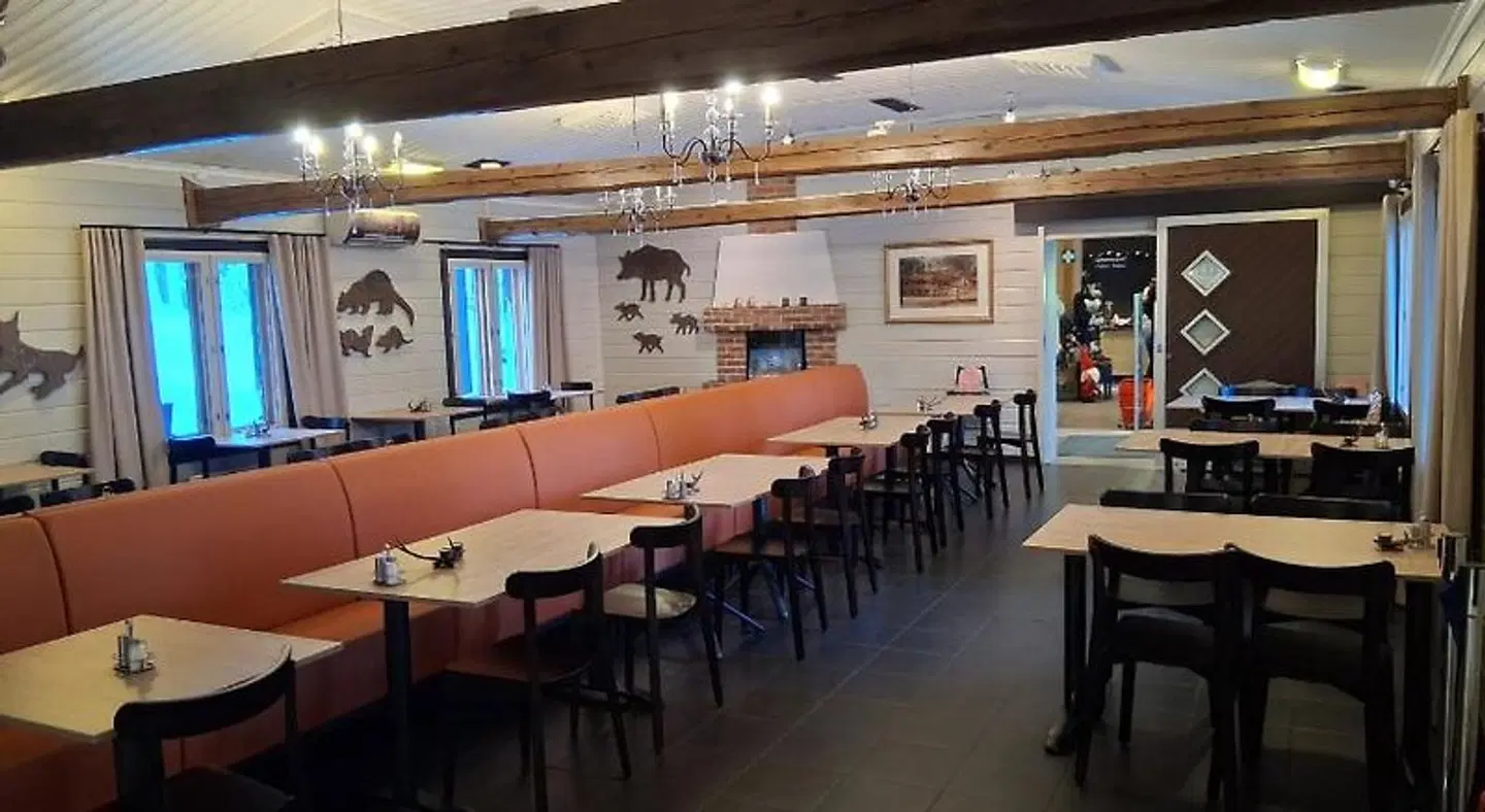 Holiday Village Gulo Gulo BAR