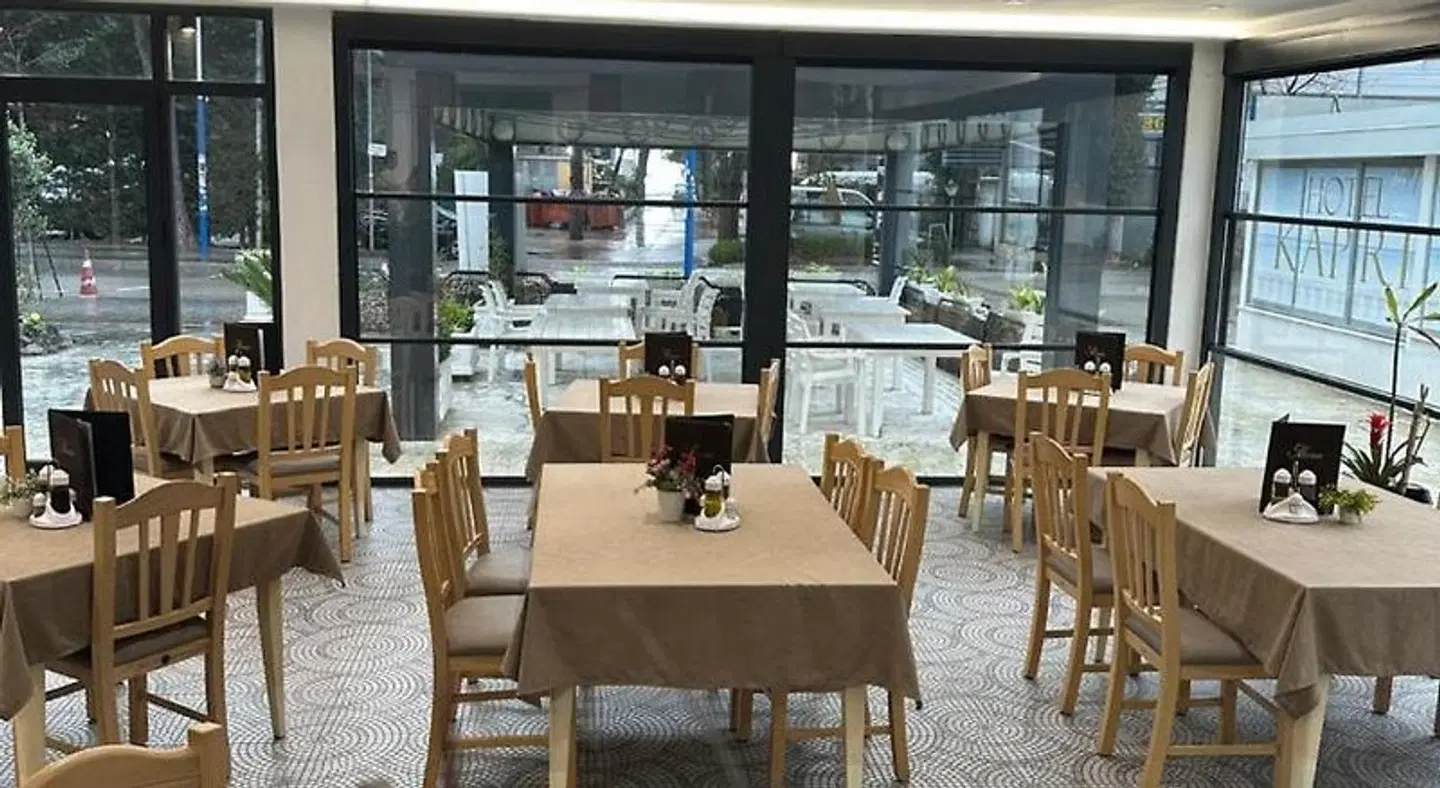 Kapri Hotel RESTAURANT