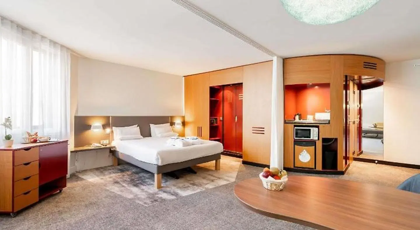 Novotel Suites Cannes Centre Hotel ROOM_EXAMPLE