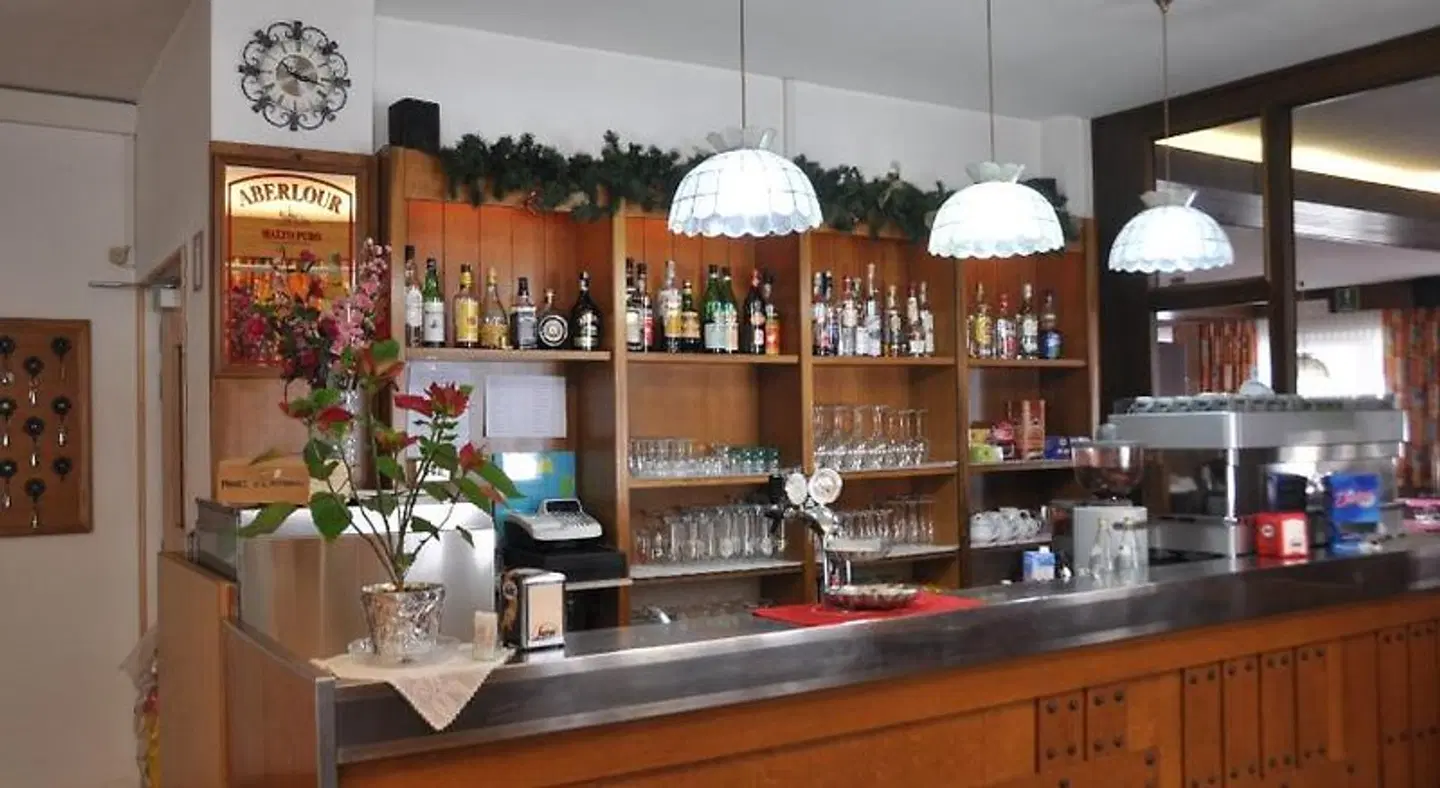 Casa Alpina Dobbiaco BAR