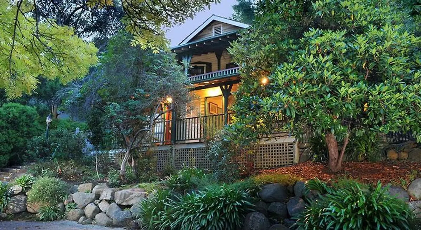 Belgrave Bed and Breakfast EXTERIOR