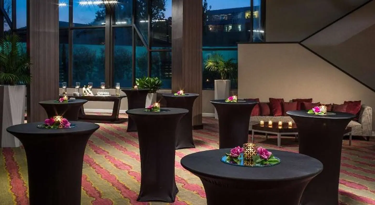 DoubleTree by Hilton Hotel Austin Northwest Arboretum LOUNGE_LOBBY