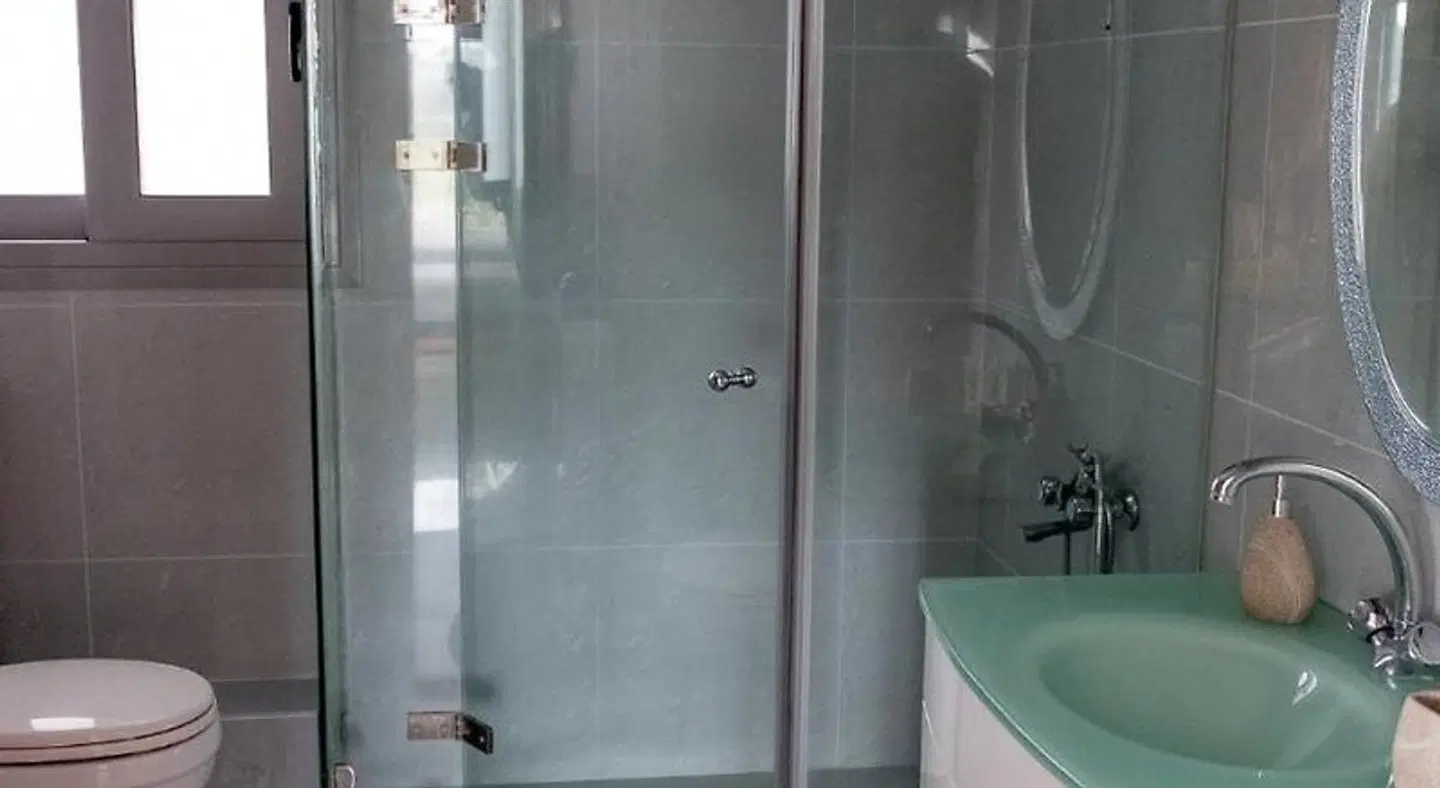 Ionion Star Hotel BATHROOM