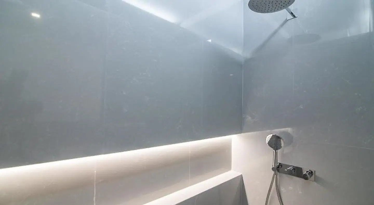 Villa Esmeralda BATHROOM