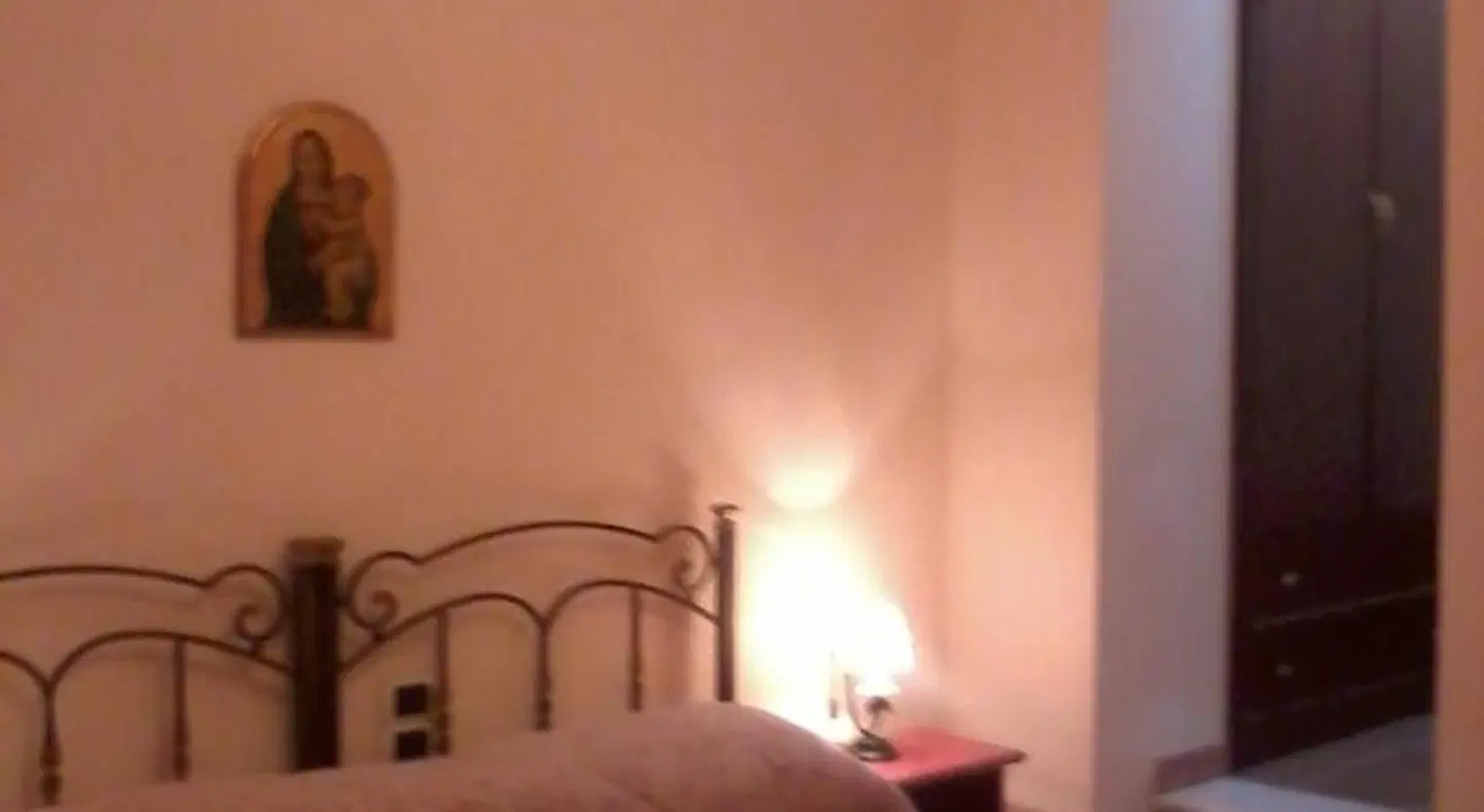 Michael ROOM_EXAMPLE