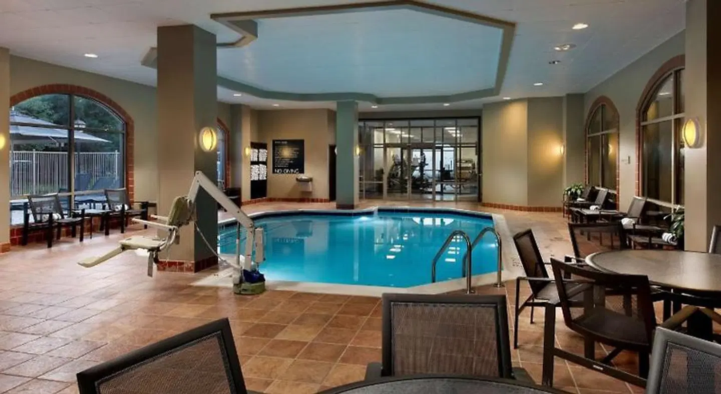 Embassy Suites by Hilton Austin Arboretum INDOOR_POOL