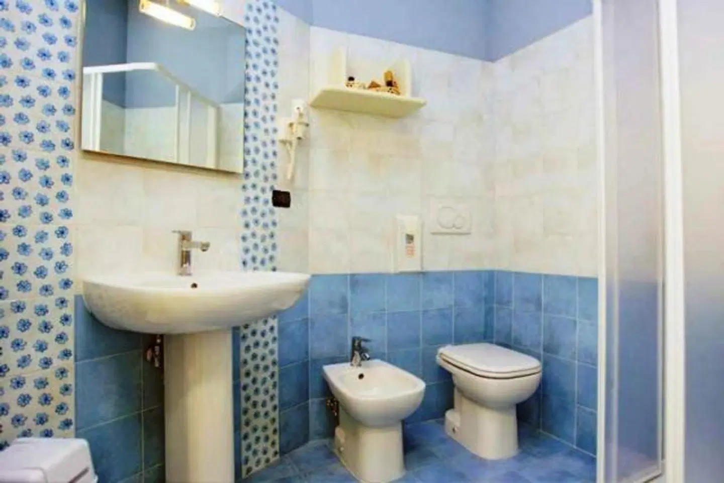 Palazzo Riario BATHROOM