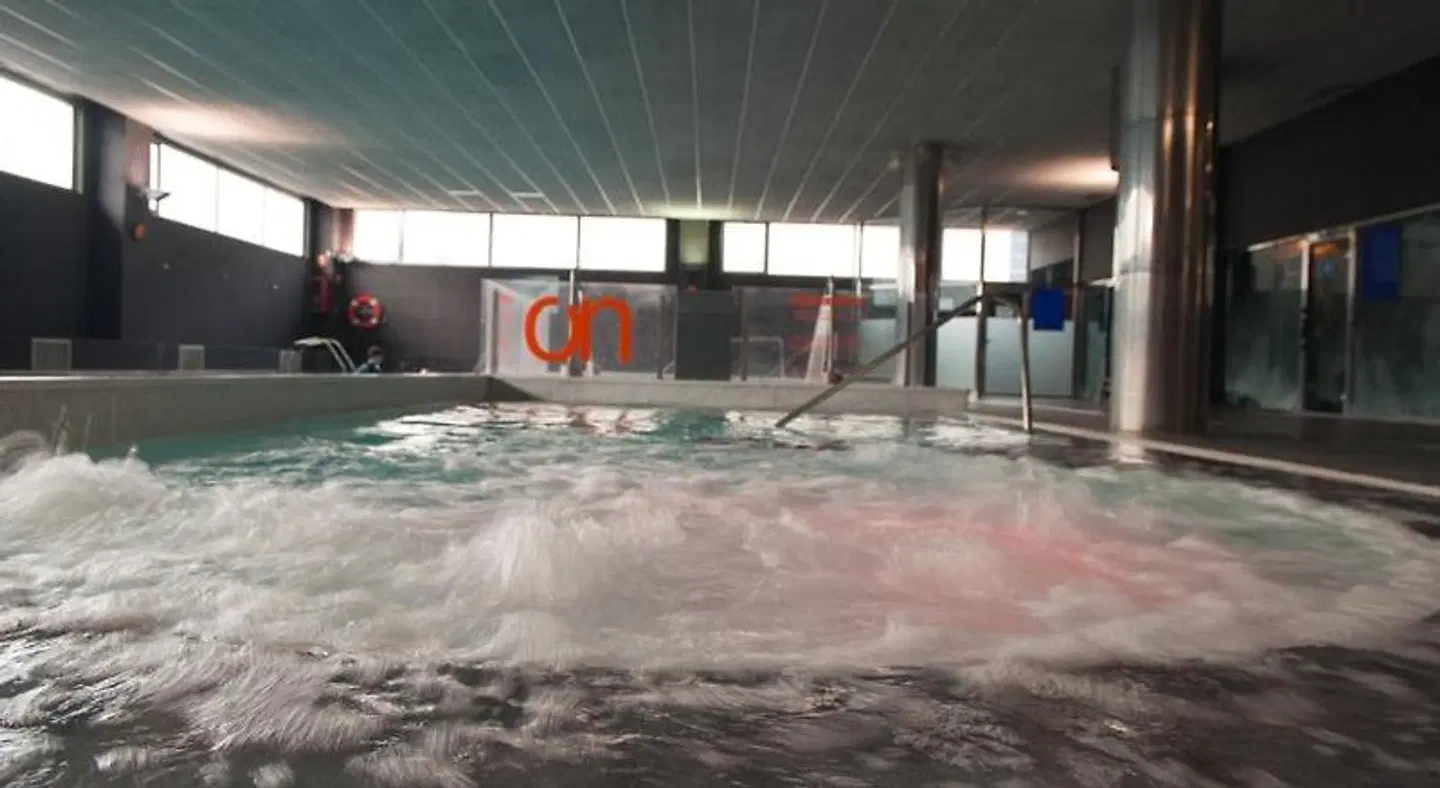 Holiday Inn Express Pamplona INDOOR_POOL