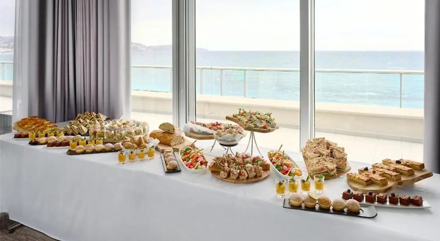 Radisson Blu Hotel, Nice RESTAURANT