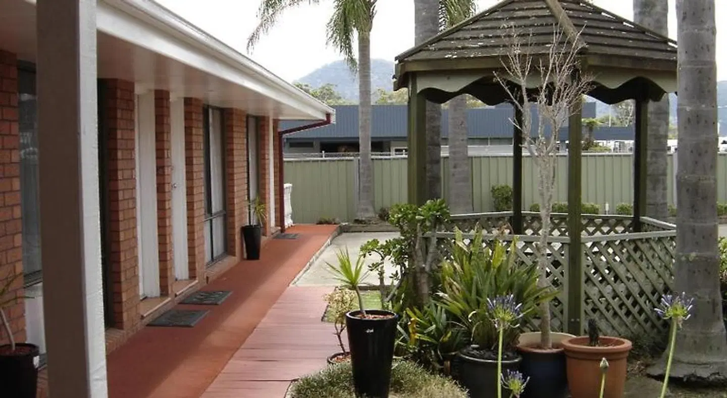 Avaleen Lodge Motor Inn TERRACE
