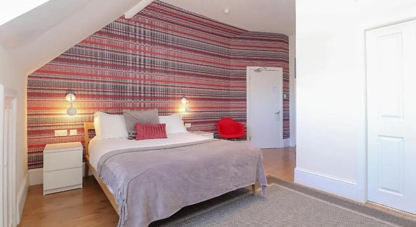 Ravilious ROOM_EXAMPLE