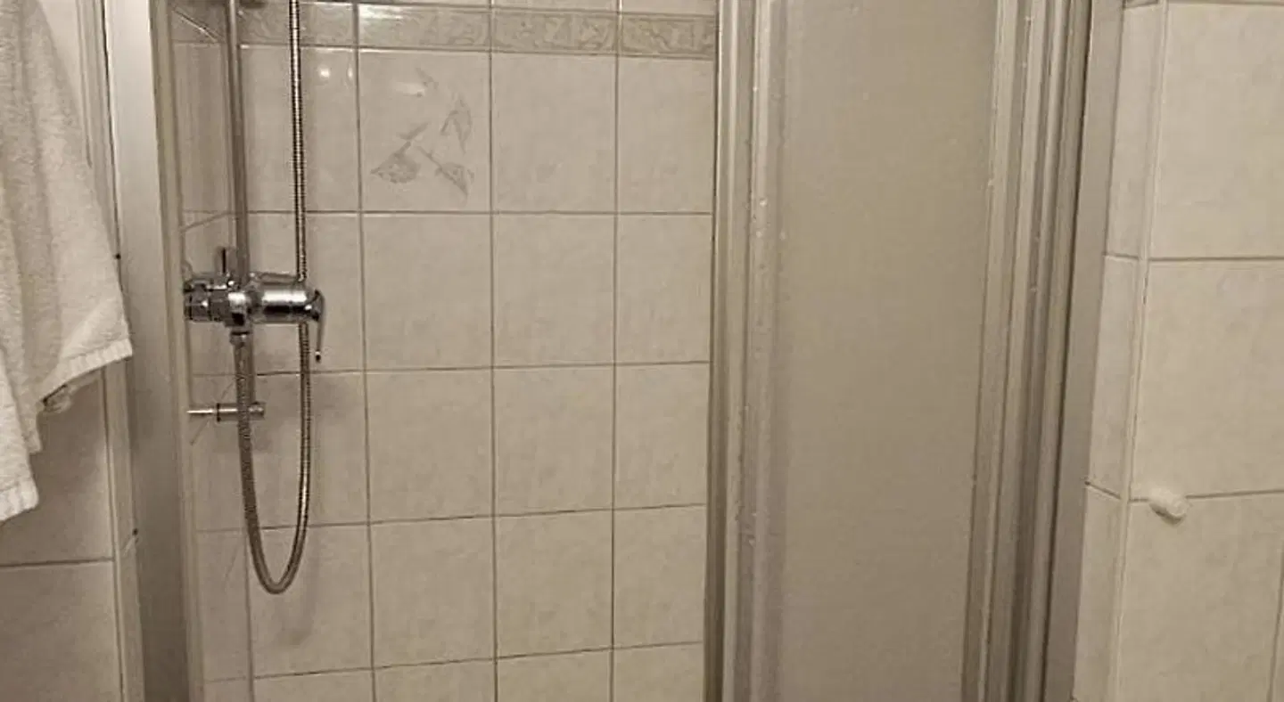 Berghof Amaranth BATHROOM