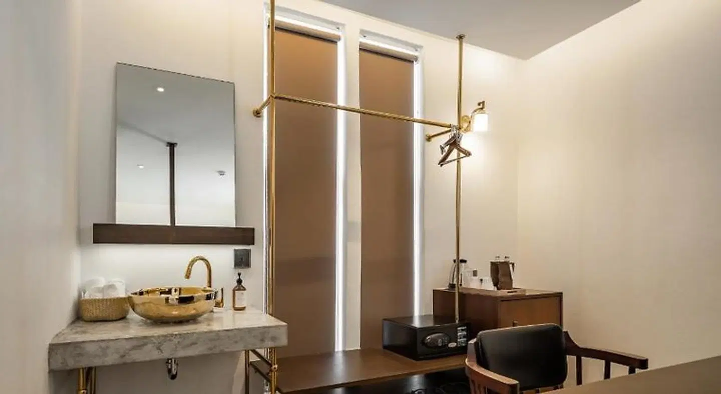 Nidhra Boutique Hotel Bangkok BATHROOM