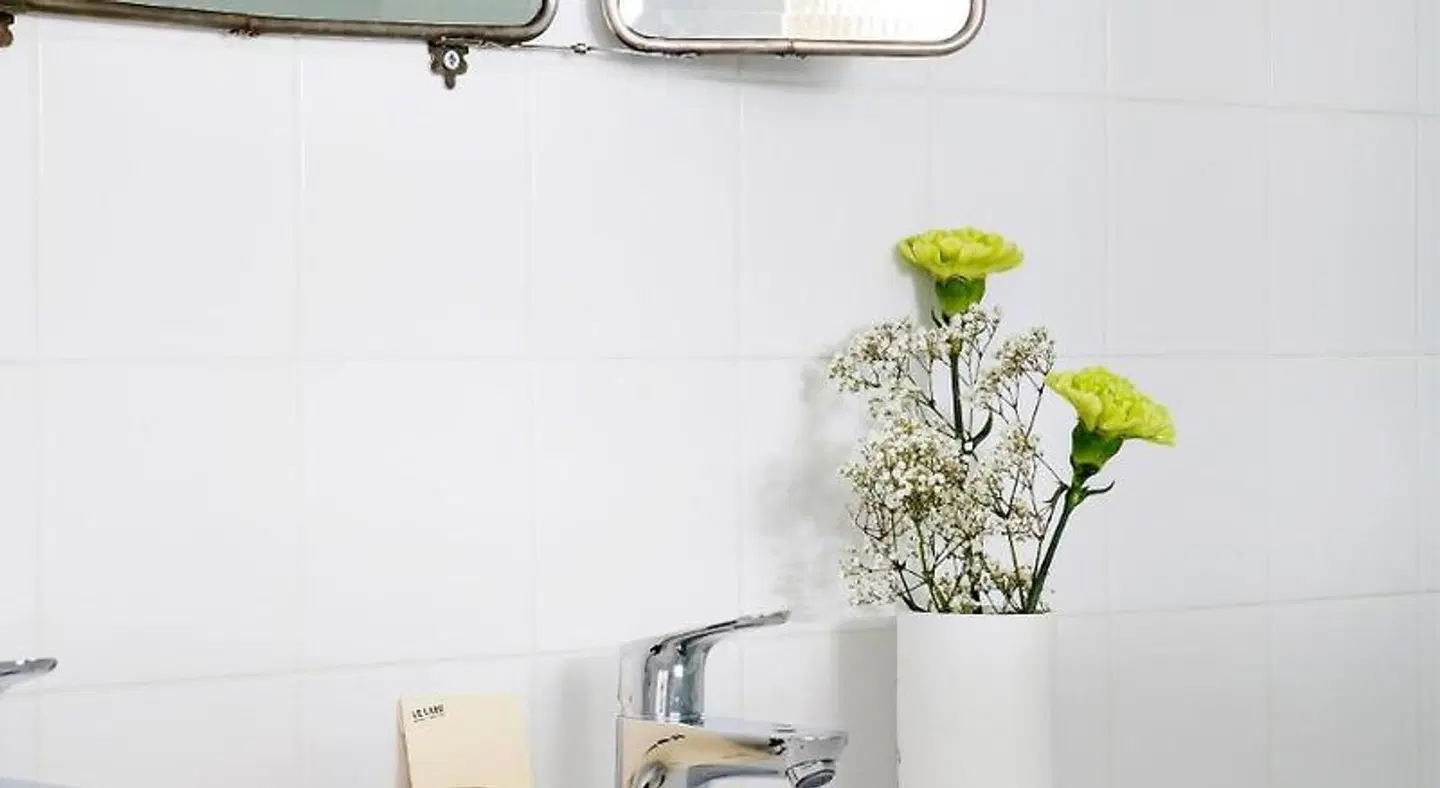 Hotel Henriette BATHROOM