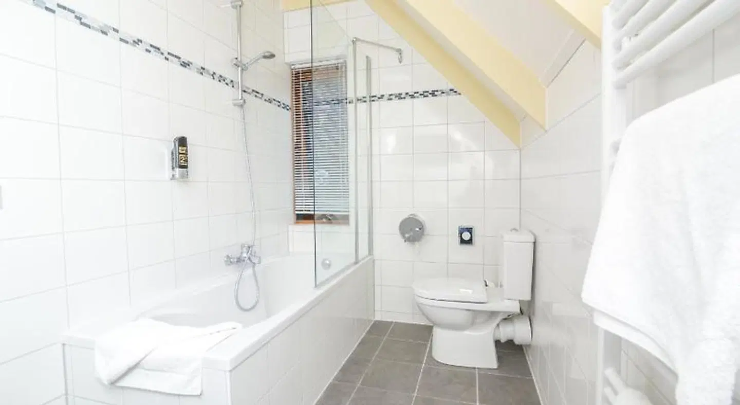 Schuddebeurs BATHROOM