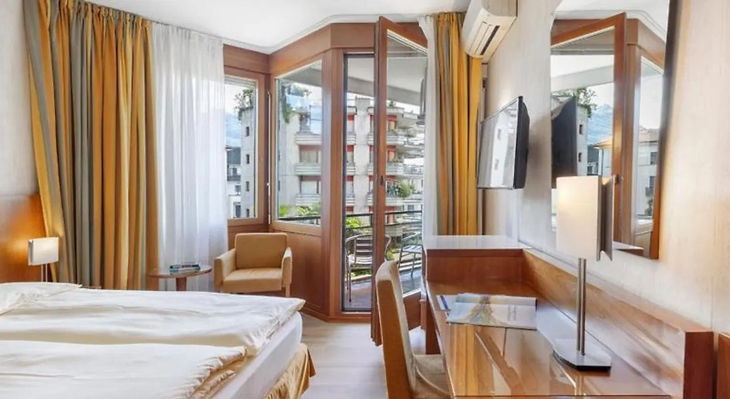 Hotel Delfino Lugano ROOM_EXAMPLE