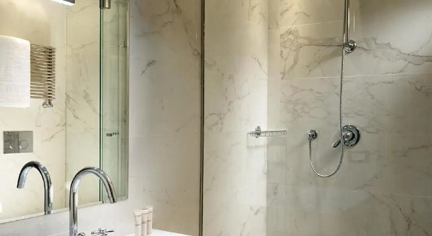 Splendor Suite Rome BATHROOM