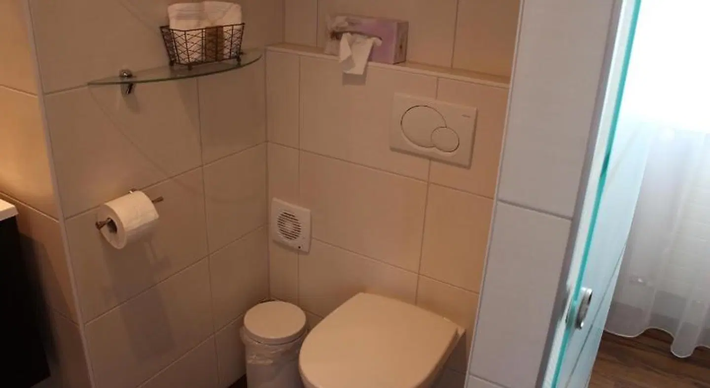 Chambres d'hôtes - Les Petites Chambres de la Bleue Maison BATHROOM