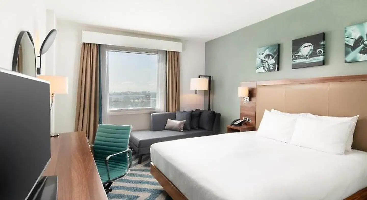 Hilton Garden Inn London Heathrow Airport ROOM_EXAMPLE