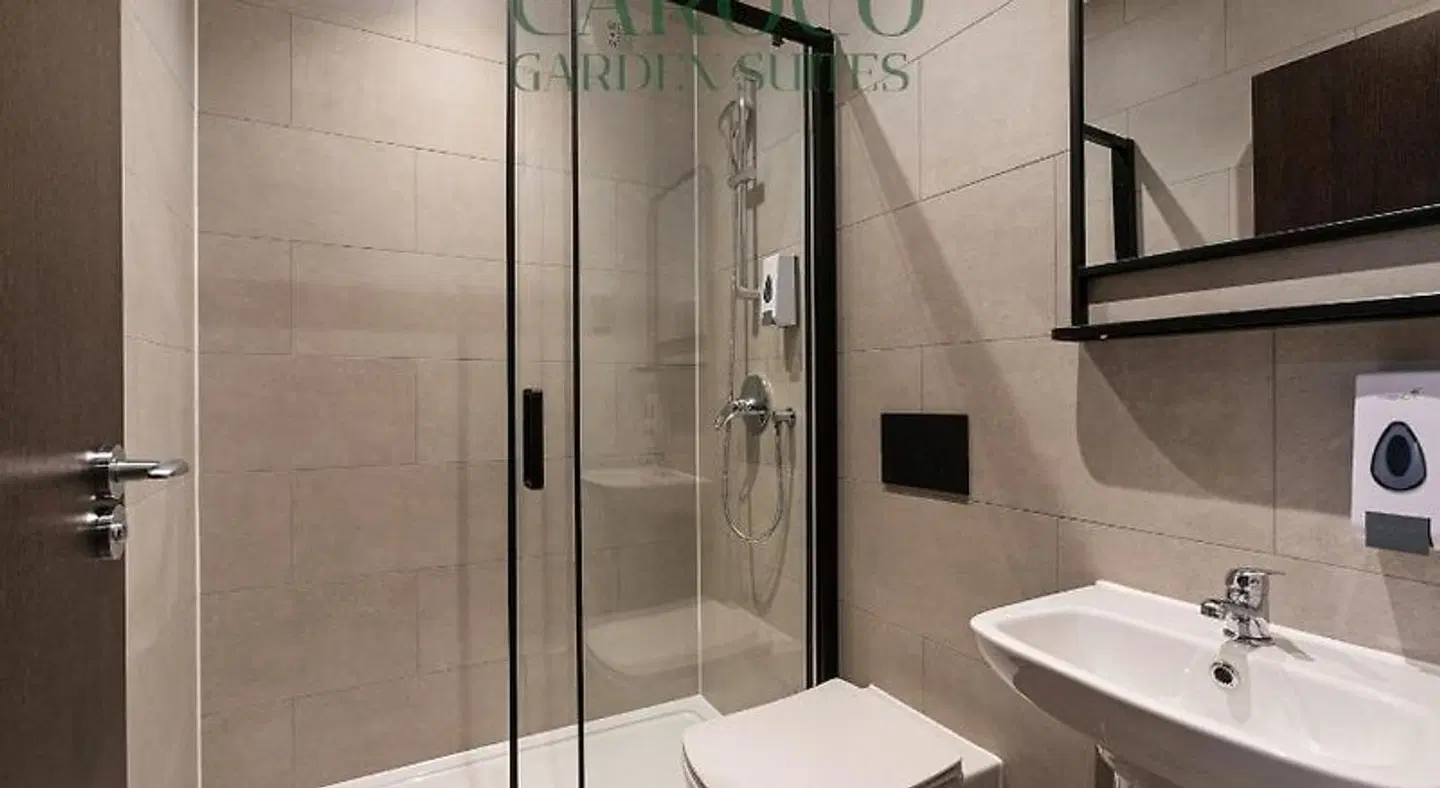 Westciti Caroco Aparthotel BATHROOM