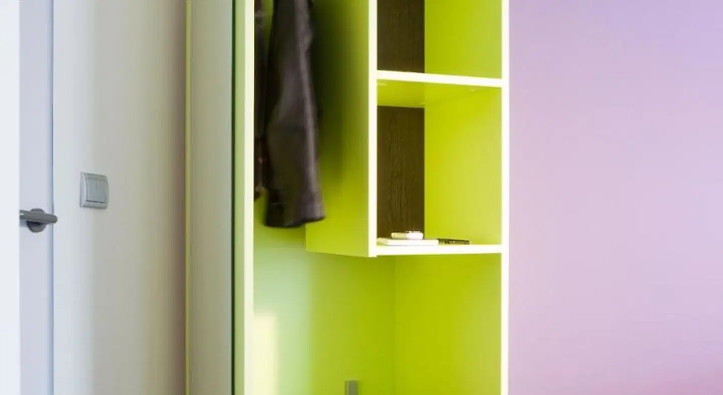 ibis Styles Evry Cathédrale BATHROOM