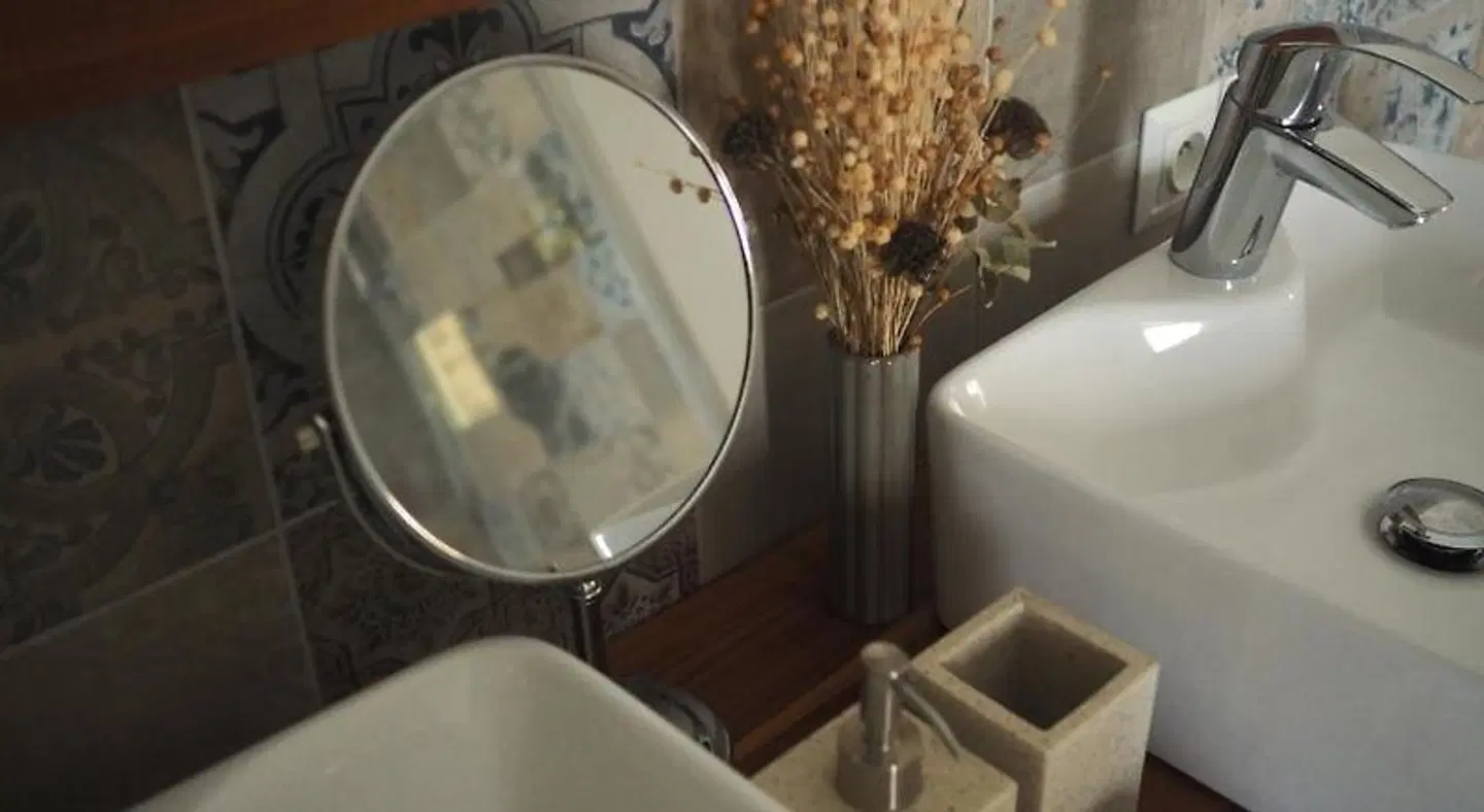 L'Ermitage de Saint-Bardoux BATHROOM