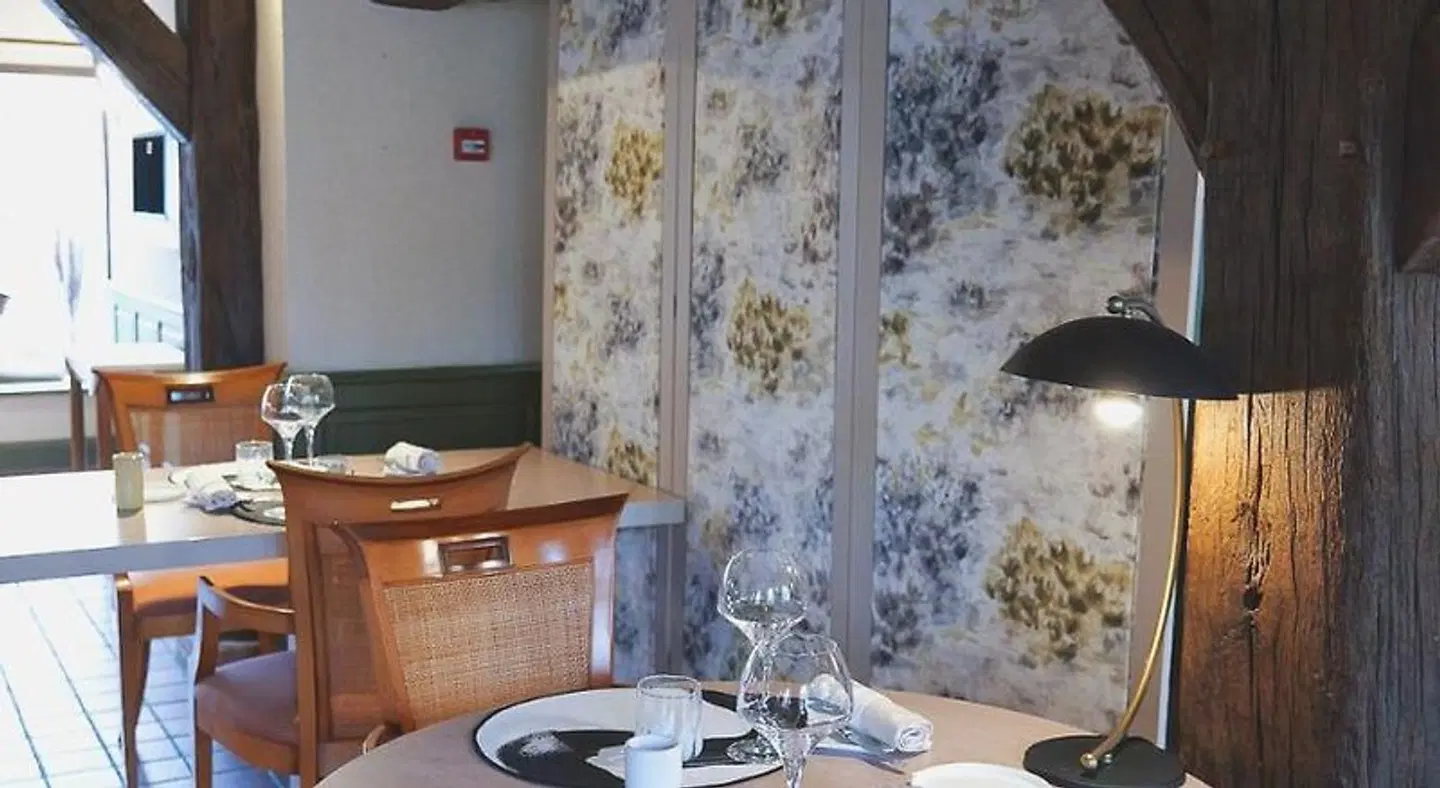 Auberge Du Cheval Blanc BATHROOM