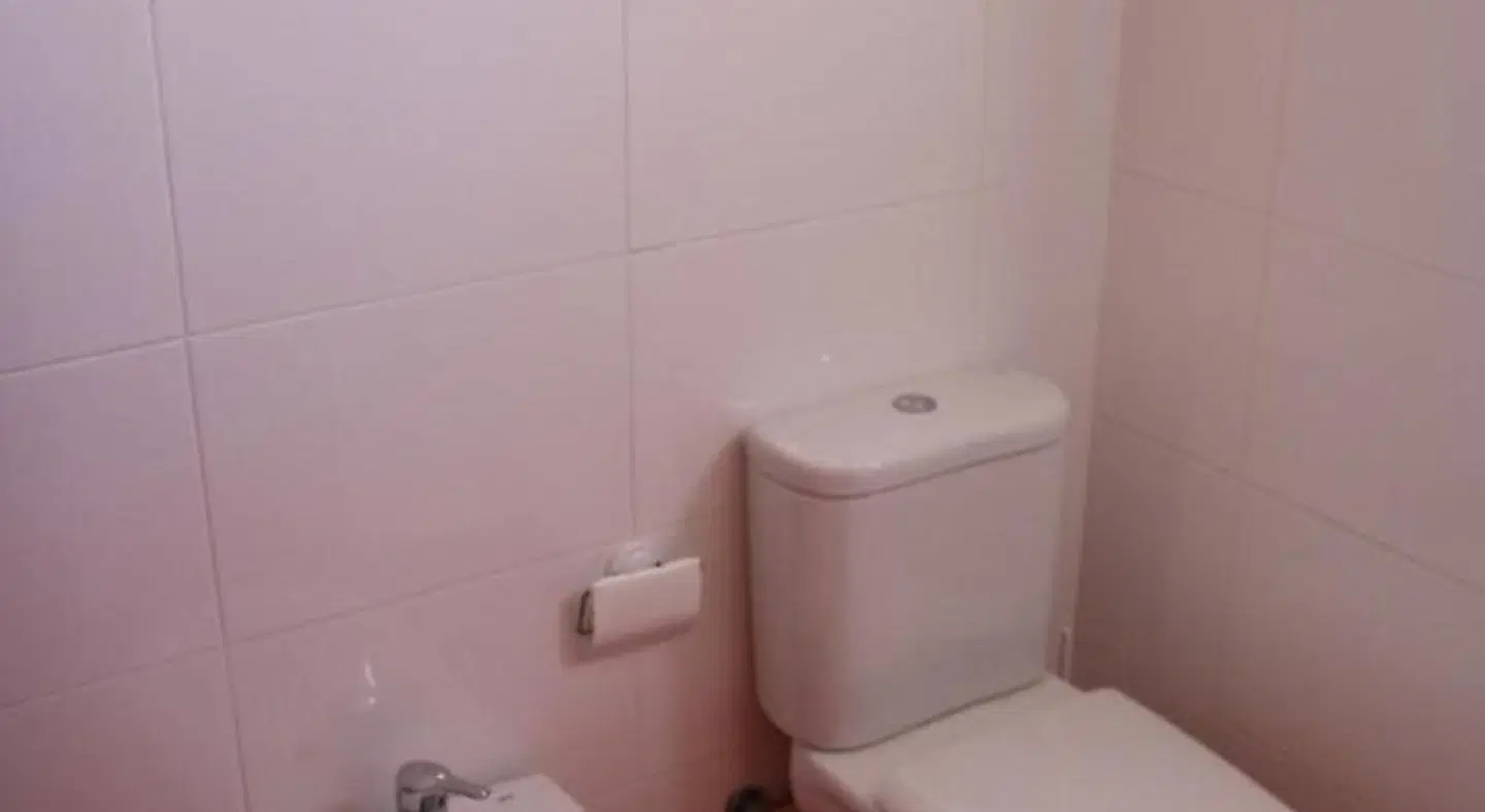 Kione Villamar BATHROOM